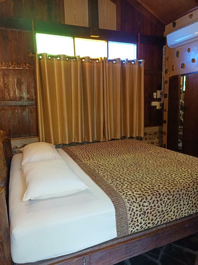 J&J Guesthouse Сукотай Екстериор снимка
